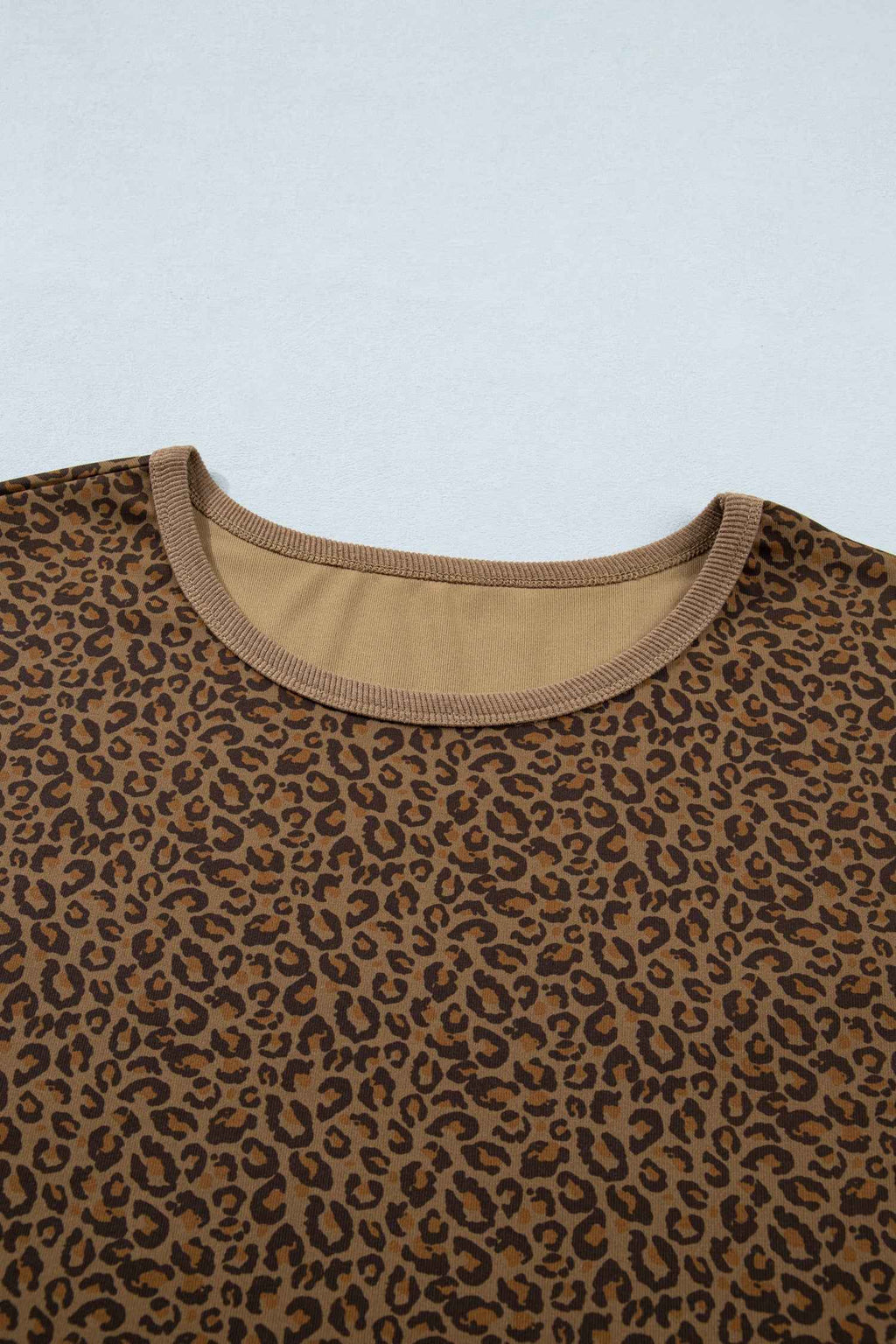 Plus Size Leopard Ribbed Trim Short Sleeve Tee
