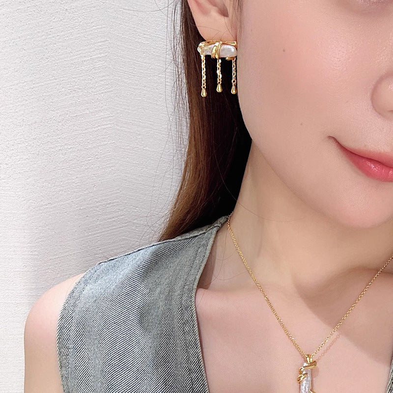 High end French fashion bamboo stud earrings with retro tassel style ear accessories