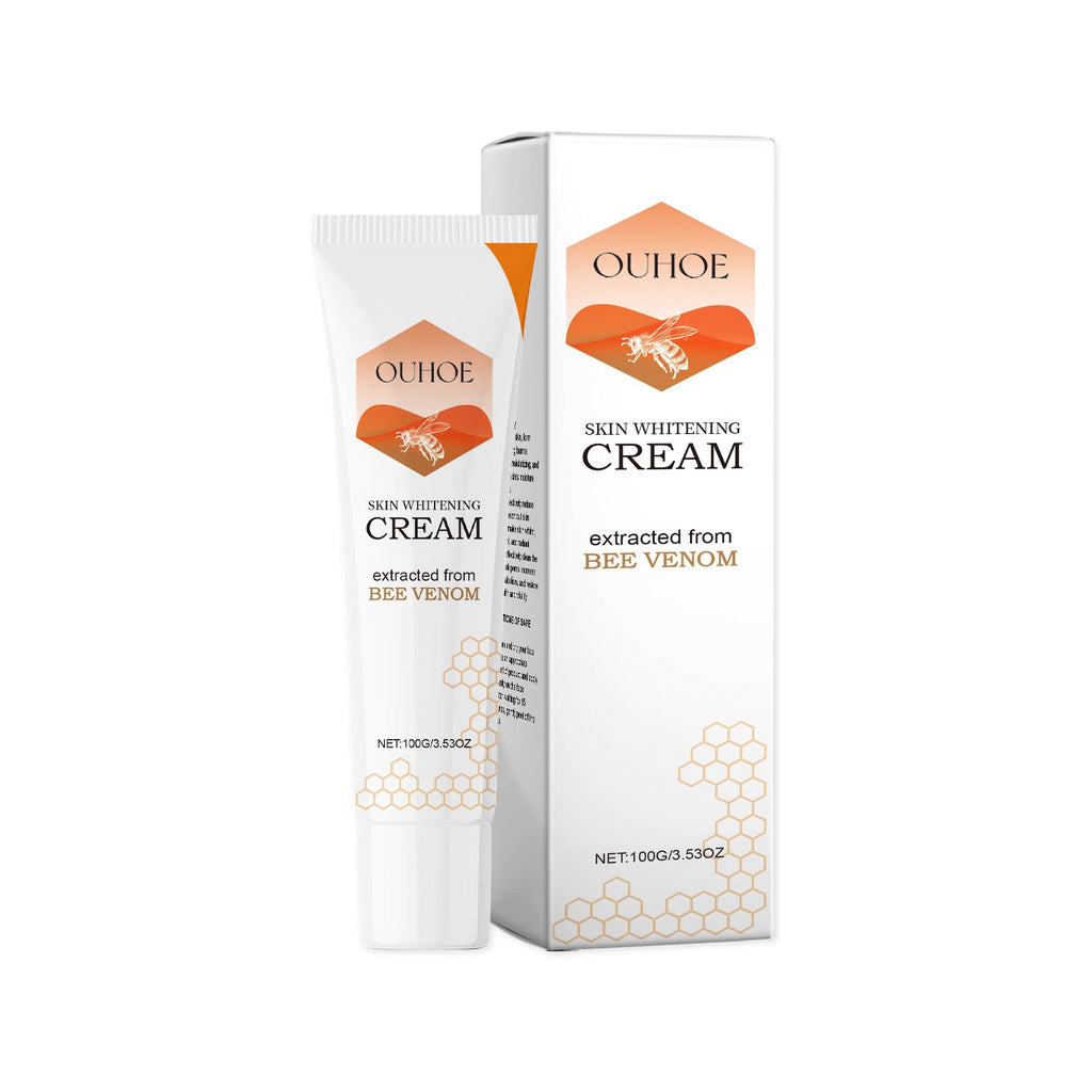Brightening Cream Moisturizes The Body And Brighens The Skin