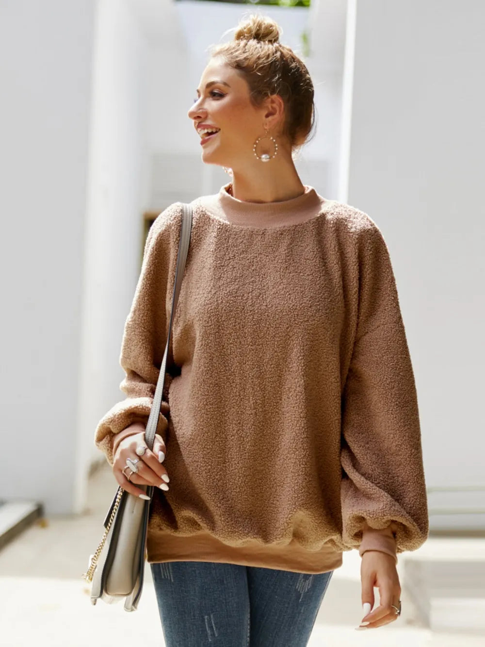 Casual round neck long sleeved velvet shirt women's top velvet shirt