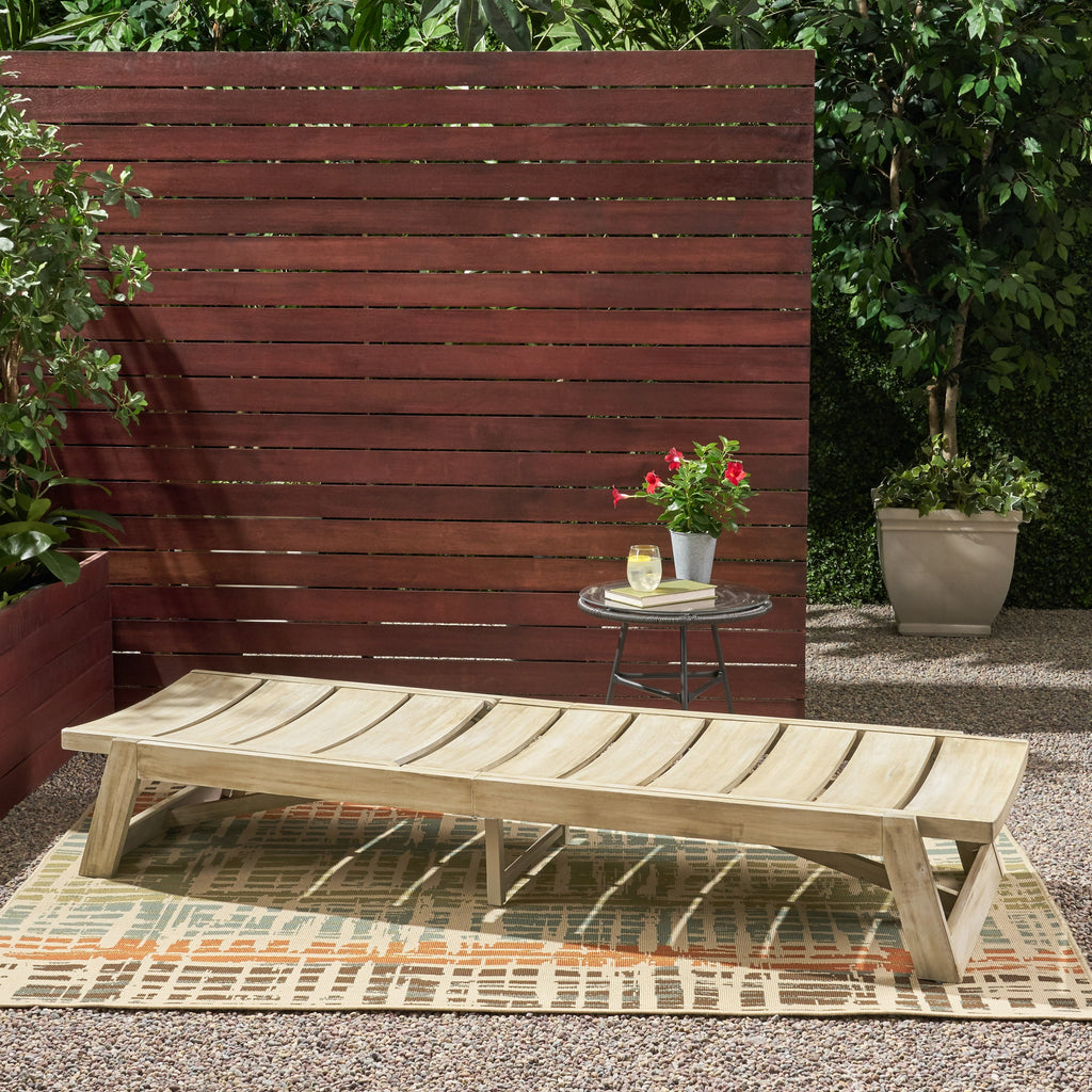 MAKI CHAISE LOUNGE