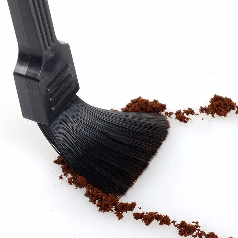 Coffee cleaning brush grinding machine painting coffee machine using a brush to clean the bar brushing plastic soft bristled