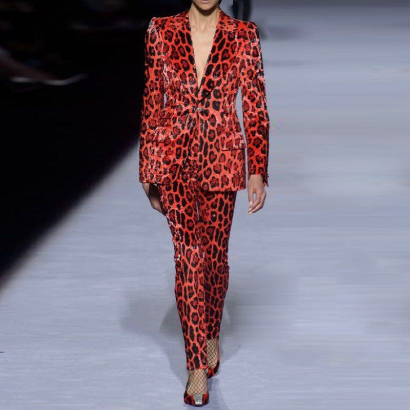 Two piece set of high-end gold velvet suit with leopard print print suit and small leg pants