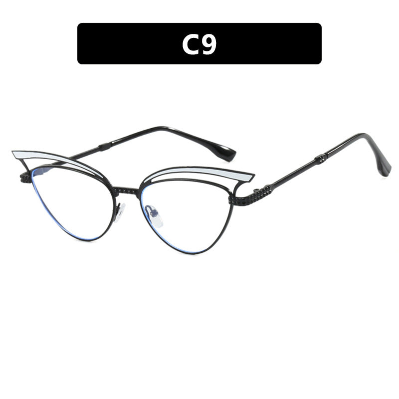 Cat eye hollow sunglasses European and American fashion sunglasses for women