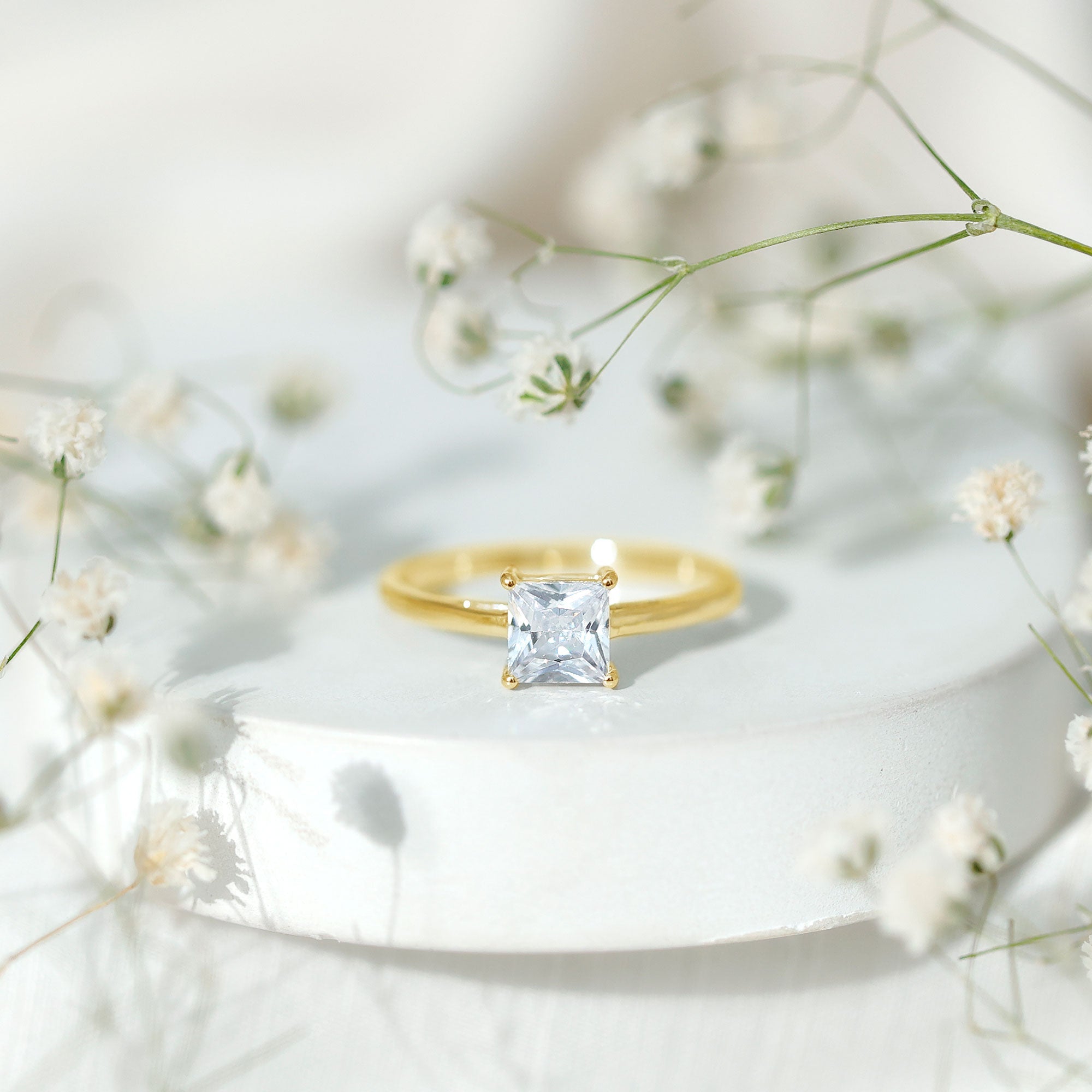1 Carat Princess Cut Cubic Zirconia Solitaire Engagement Ring with Certificate