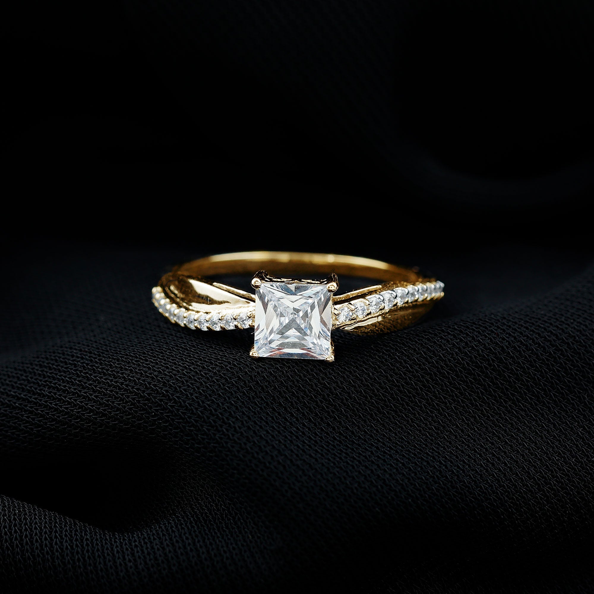 1 Carat Princess Cut Cubic Zirconia Solitaire Engagement Ring
