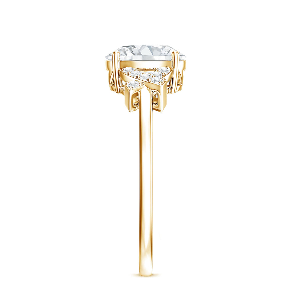 Oval Shape Lab Grown Diamond Solitaire Ring in Split Shank