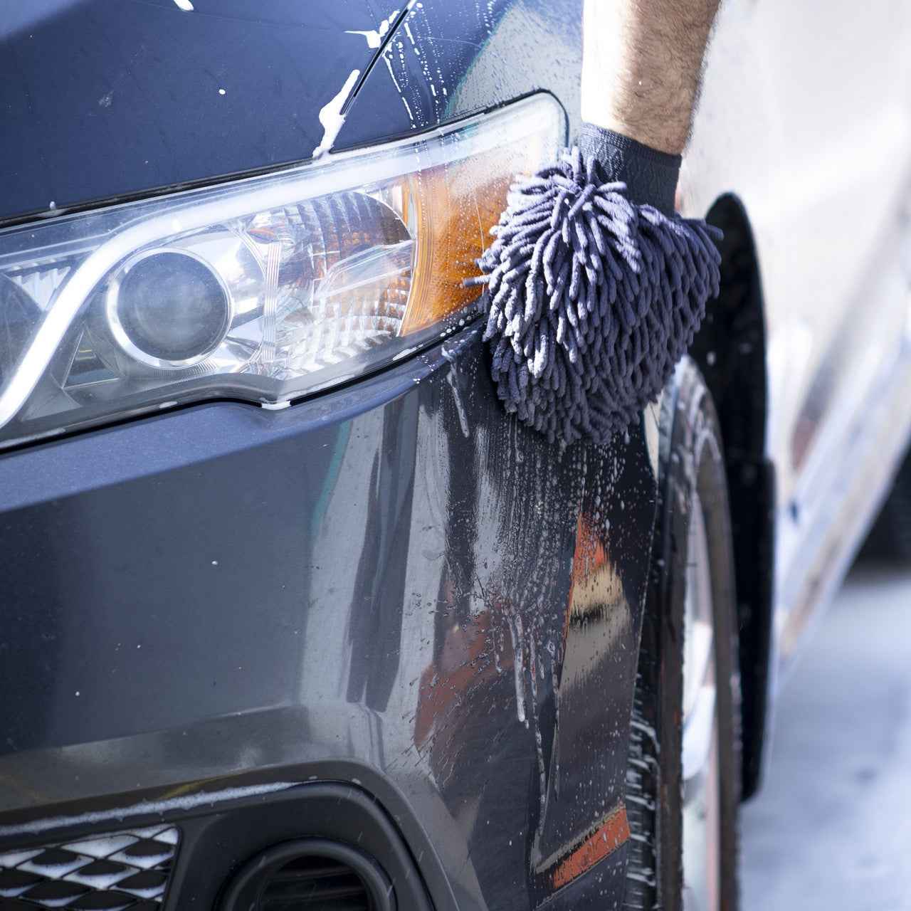 MOTIVITY Chenille Microfiber Car Wash Mitt, Scratch-Free, Lint-Free, Highly Absorbent – Large, Gray